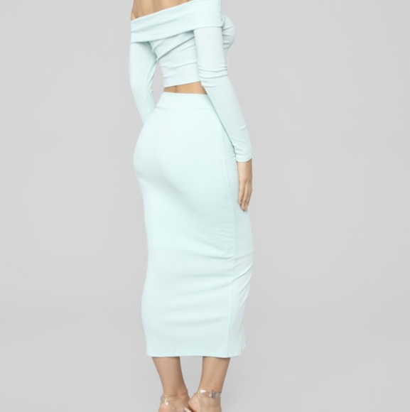 Sweater skirt set - Picture 3 of 4